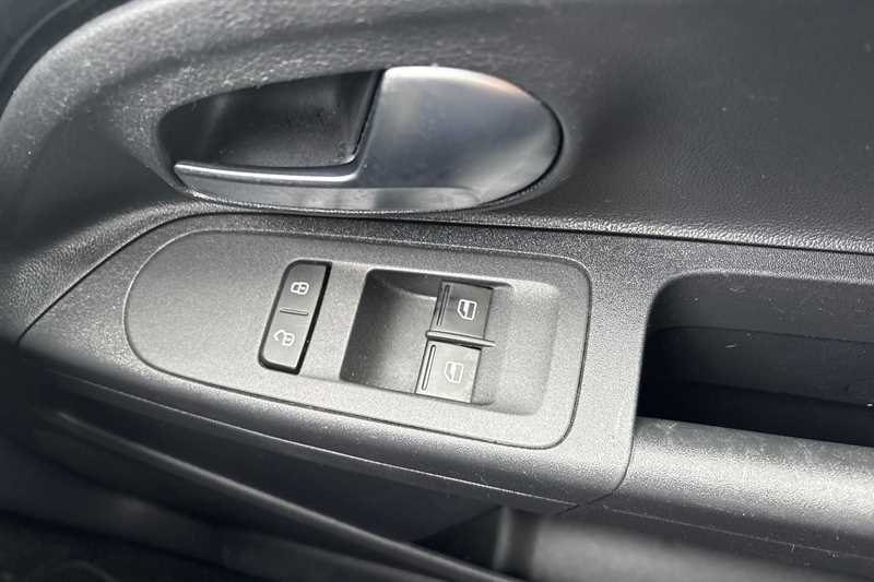 Used Volkswagen up! 2018 for sale - 77193842: Photo 17