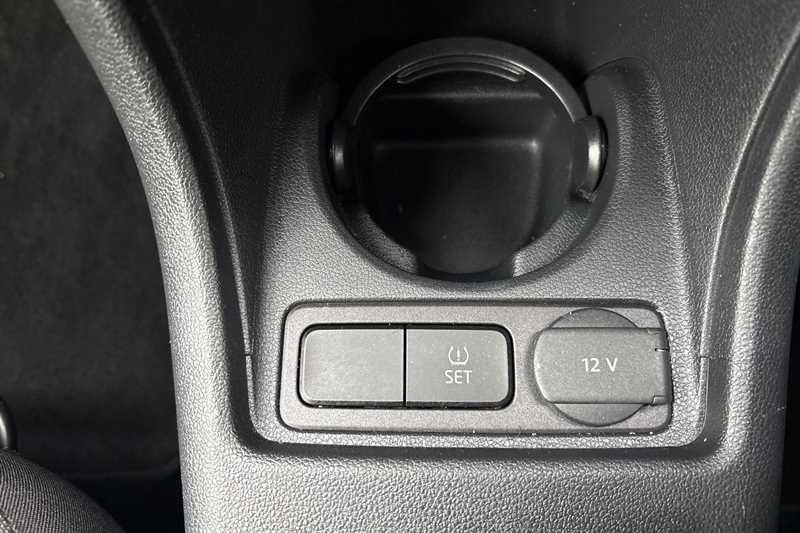 Used Volkswagen up! 2018 for sale - 77193842: Photo 19