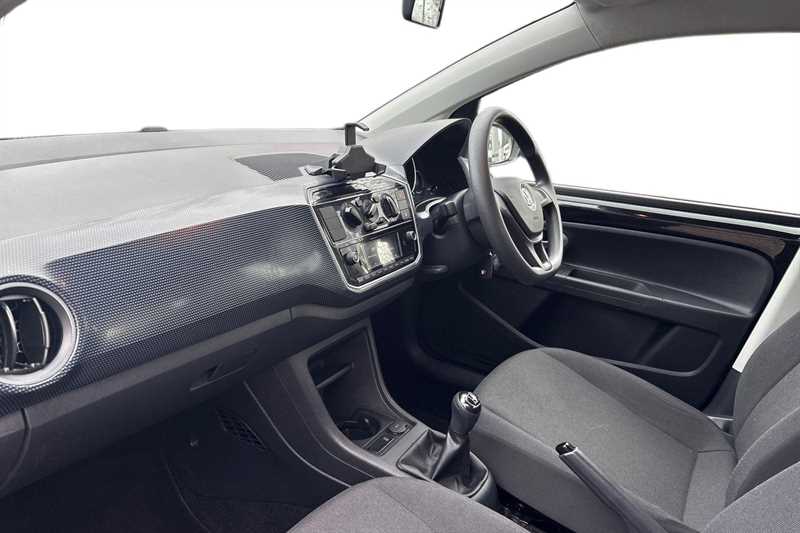 Used Volkswagen up! 2018 for sale - 77193842: Photo 2