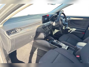 Used Ford Focus 2020 for sale - 77269606: Photo