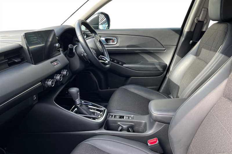 Used Honda HR-V 2022 for sale - 76372658: Photo 2