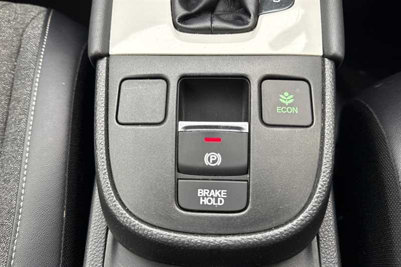 Used Honda Jazz 2020 for sale - 78050856: Photo 30