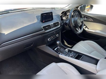 Used Mazda Mazda3 2017 for sale - 75495847: Photo