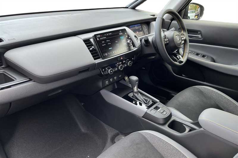 Used Honda Jazz 2025 for sale - 76442019: Photo 2
