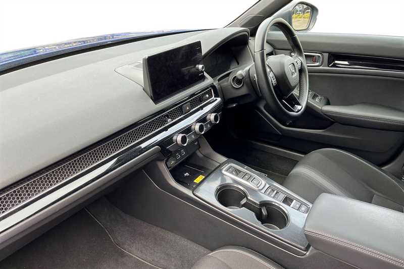 Used Honda Civic 2022 for sale - 76351036: Photo 2