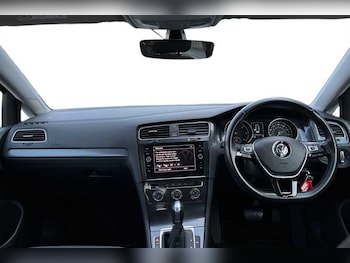 Used Volkswagen Golf 2017 for sale - 79213837: Photo