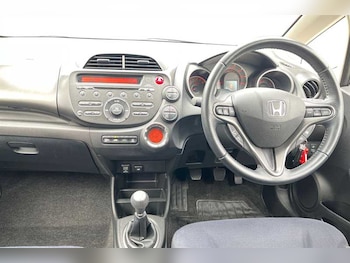 Used Honda Jazz 2013 for sale - 75534586: Photo