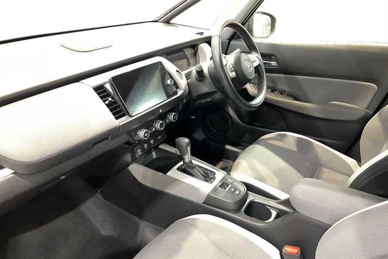 Used Honda Jazz 2021 for sale - 76229642: Photo 2