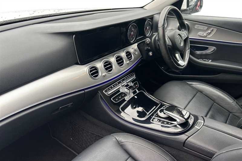 Used Mercedes-Benz E Class 2017 for sale - 77795342: Photo 2