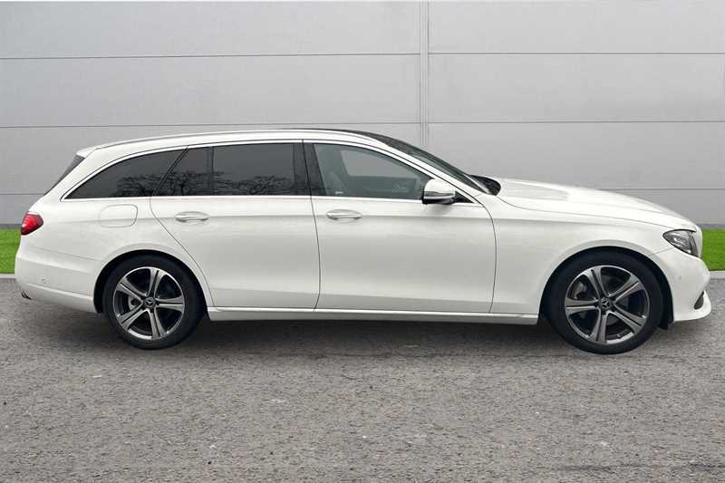 Used Mercedes-Benz E Class 2017 for sale - 77795342: Photo 5