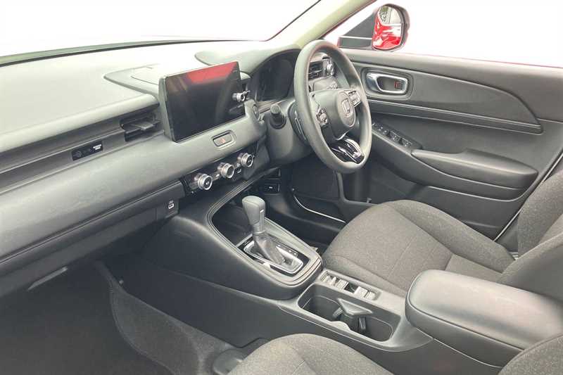 Used Honda HR-V 2023 for sale - 76475241: Photo 2