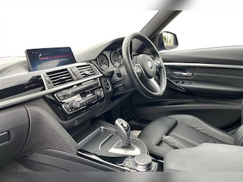 Used BMW 3 Series 2019 for sale - 78773896: Photo