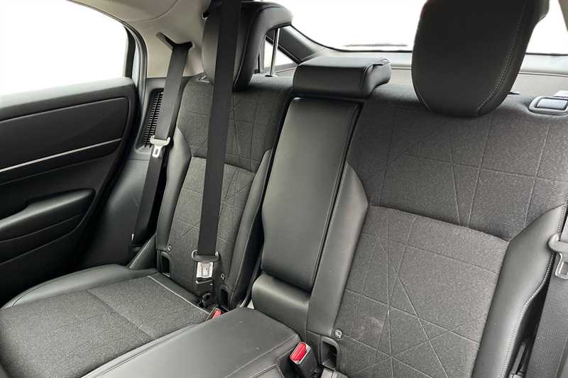 Used Honda HR-V 2023 for sale - 76442018: Photo 8