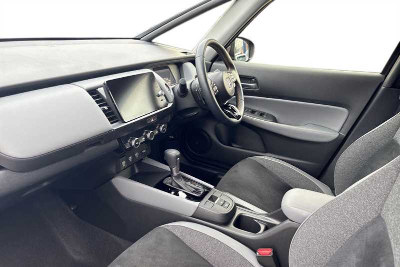 Used Honda Jazz 2025 for sale - 76328437: Photo 2