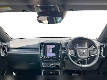 Used Volvo XC40 2023 for sale - 78924475: Photo