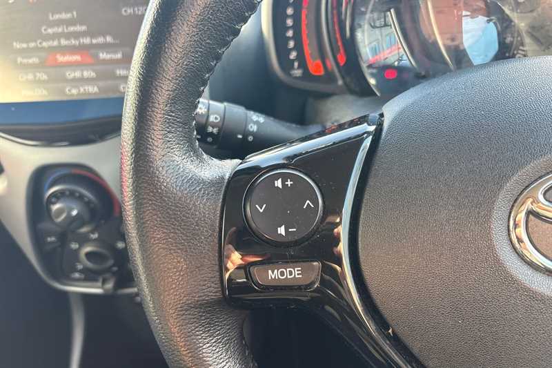 Used Toyota AYGO 2018 for sale - 77526325: Photo 17