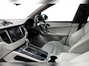 Used Porsche Macan 2017 for sale - 78638388: Photo