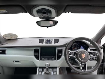 Used Porsche Macan 2017 for sale - 78638388: Photo