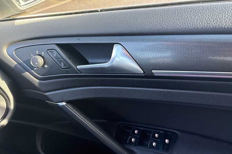 Used Volkswagen Golf 2020 for sale - 77526314: Photo 18