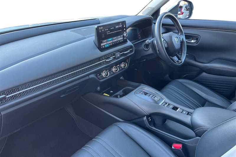 Used Honda ZR-V 2024 for sale - 76661372: Photo 2