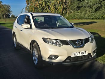 Used Nissan X-Trail 2017 for sale - 79756147: Photo