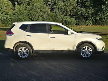 Used Nissan X-Trail 2017 for sale - 79756147: Photo