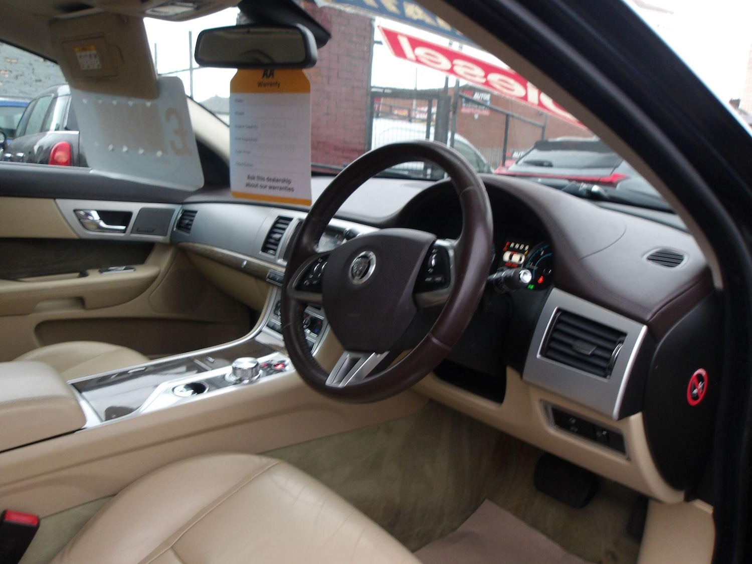 Used Jaguar XF 2013 for sale - 76886976: Photo 24