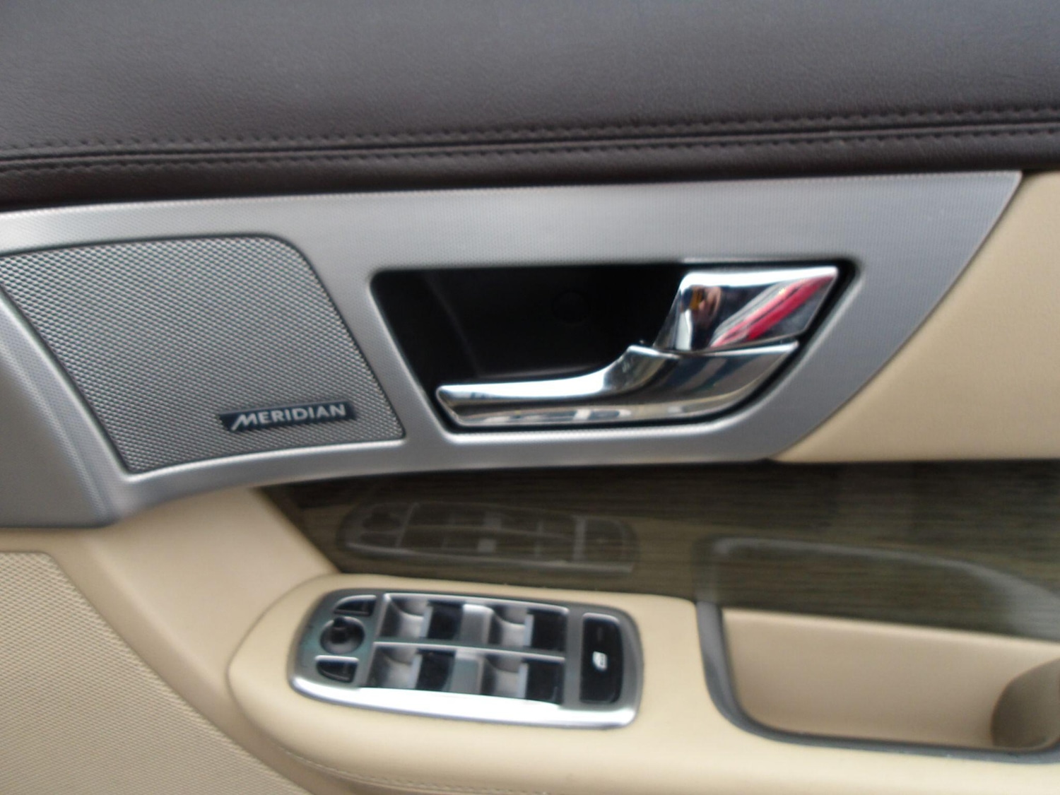 Used Jaguar XF 2013 for sale - 76886976: Photo 27