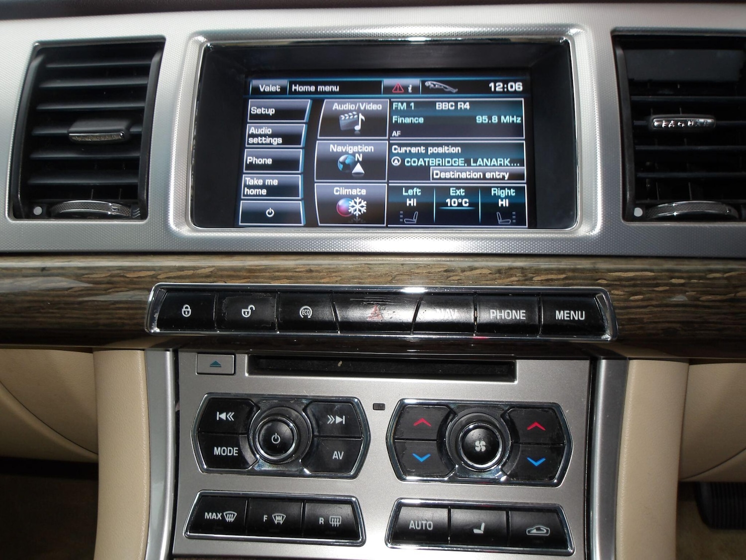 Used Jaguar XF 2013 for sale - 76886976: Photo 30