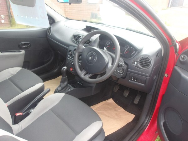 Used Renault Clio 2009 for sale - 75186937: Photo 20