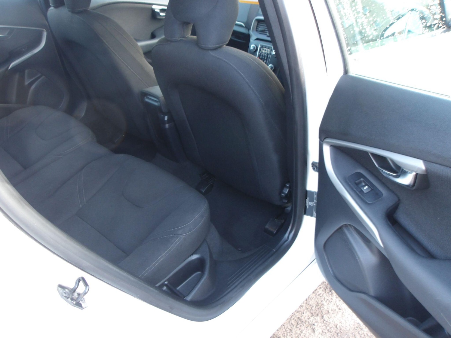 Used Volvo V40 2012 for sale - 77049981: Photo 24