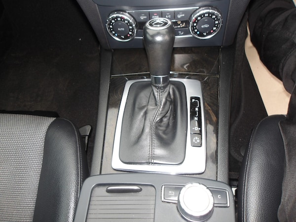 Used Mercedes-Benz C Class 2011 for sale - 76295275: Photo 33