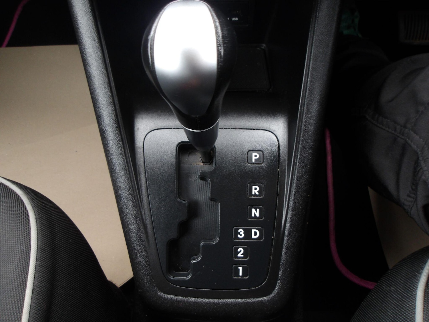 Used Kia Venga 2013 for sale - 76613054: Photo 30