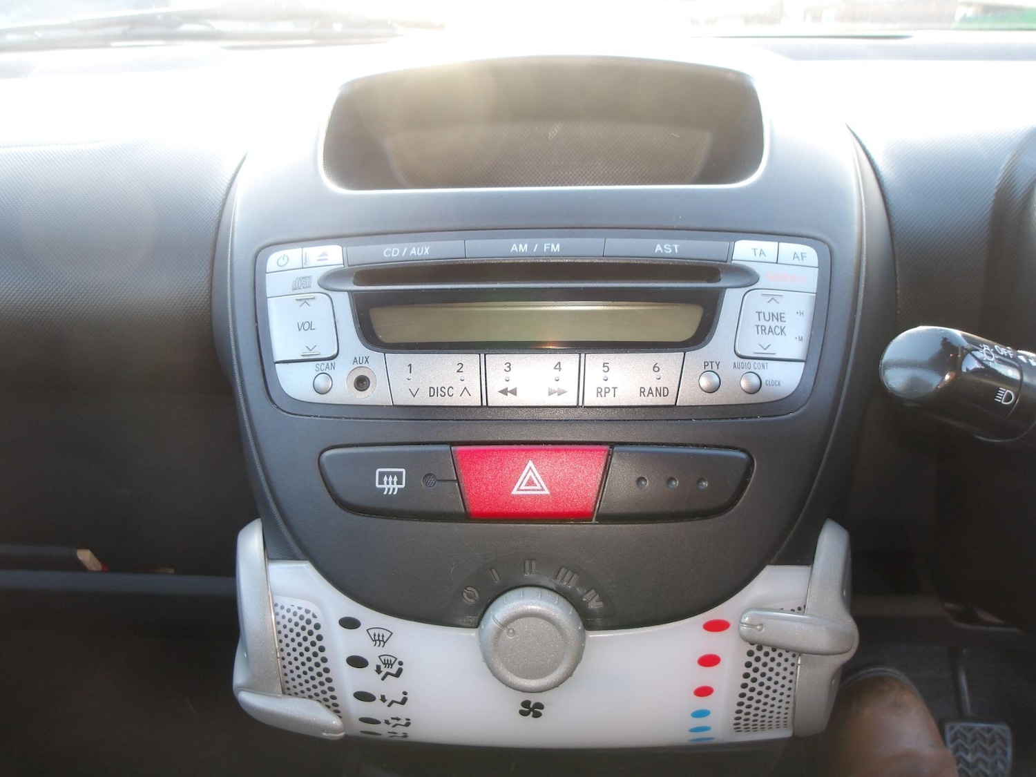 Used Citroen C1 2014 for sale - 76613076: Photo 25