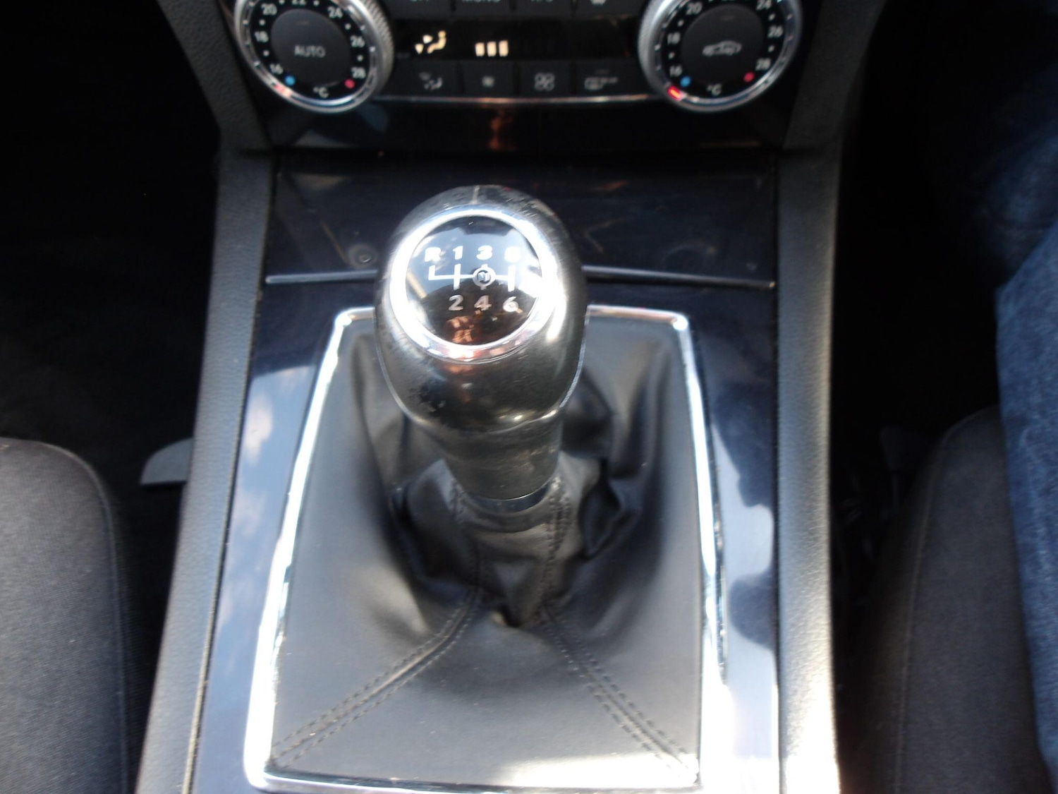 Used Mercedes-Benz C Class 2010 for sale - 76612750: Photo 26