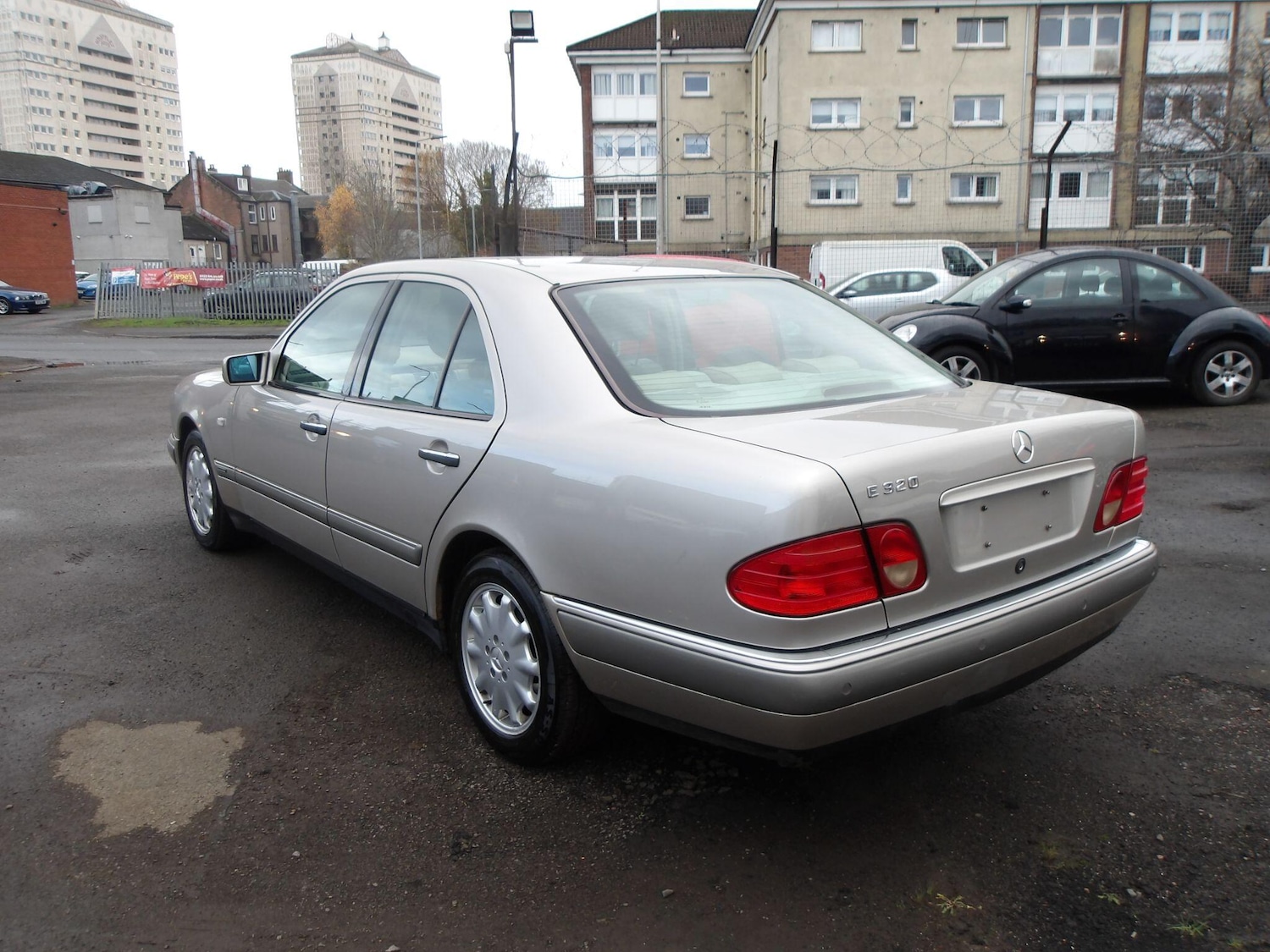 Used Mercedes-Benz E Class 1998 for sale - 76832300: Photo 13