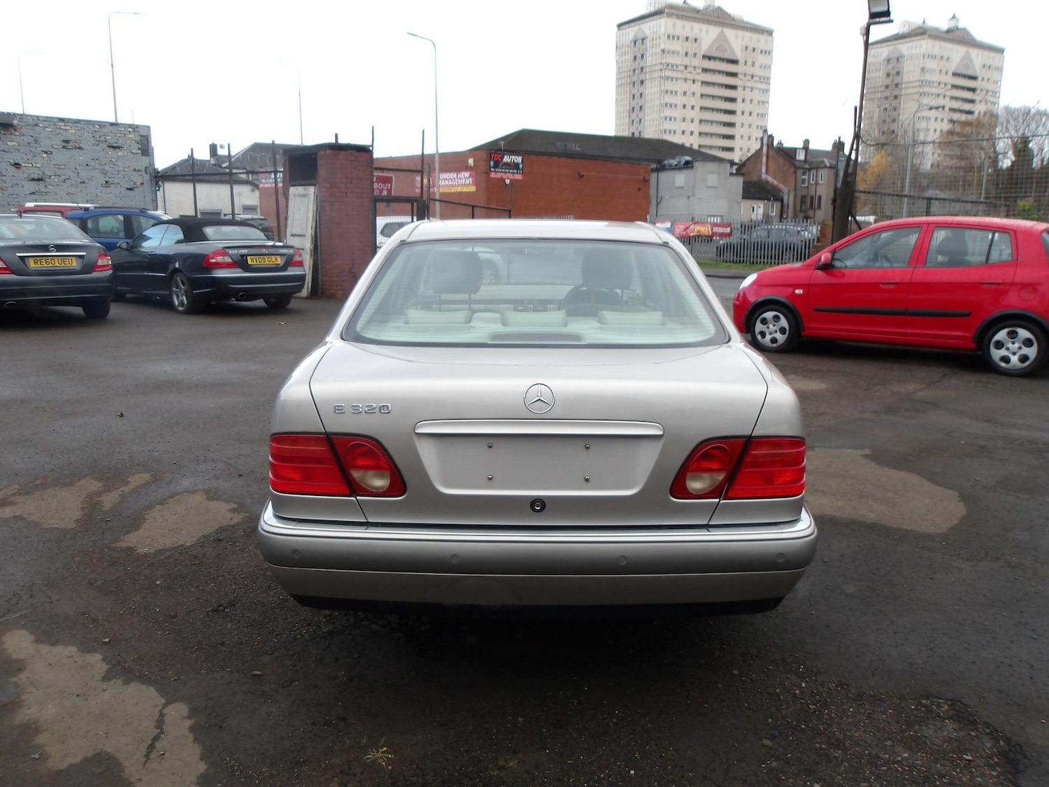 Used Mercedes-Benz E Class 1998 for sale - 76832300: Photo 14