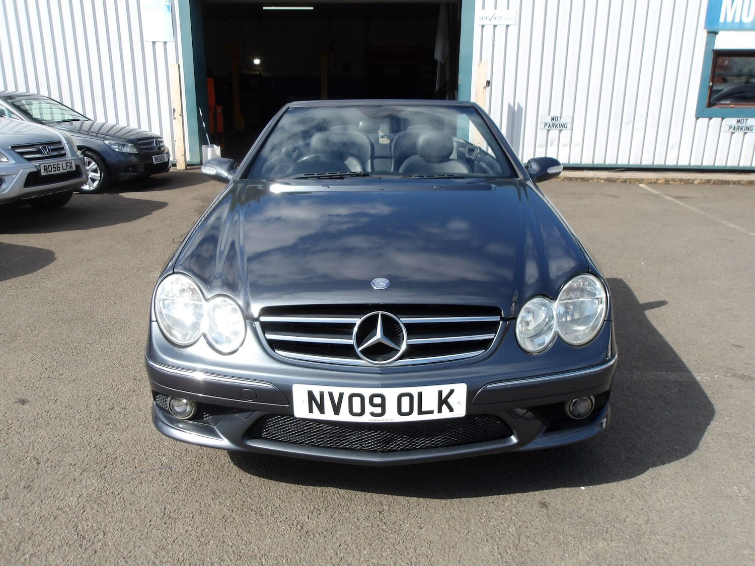 Used Mercedes-Benz CLK 2009 for sale - 76612770: Photo 10