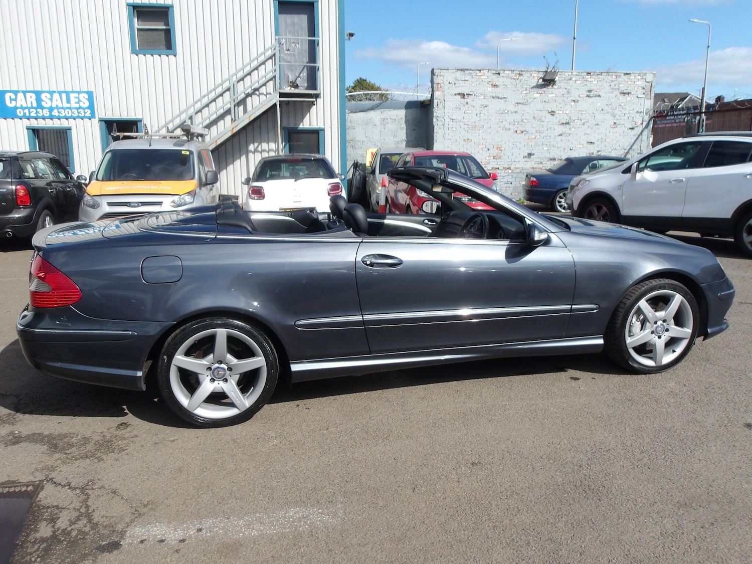 Used Mercedes-Benz CLK 2009 for sale - 76612770: Photo 16