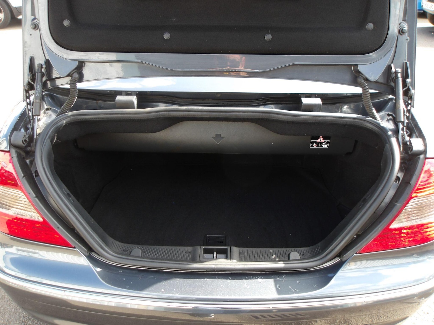 Used Mercedes-Benz CLK 2009 for sale - 76612770: Photo 21