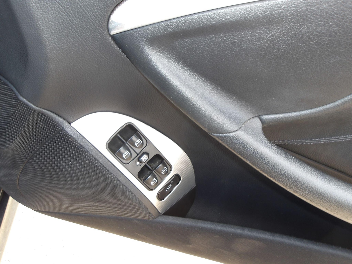 Used Mercedes-Benz CLK 2009 for sale - 76612770: Photo 28