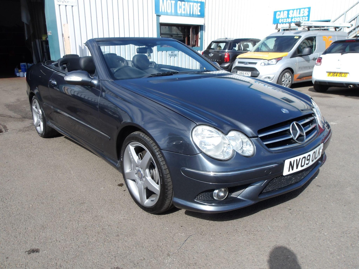 Used Mercedes-Benz CLK 2009 for sale - 76612770: Photo 9