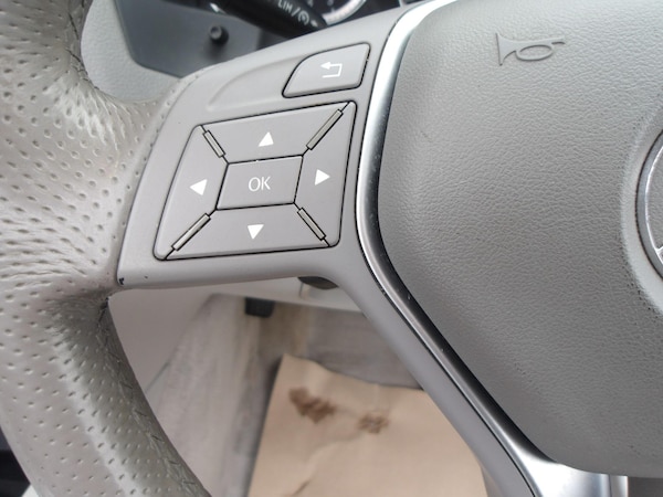 Used Mercedes-Benz E Class 2012 for sale - 76337818: Photo 33