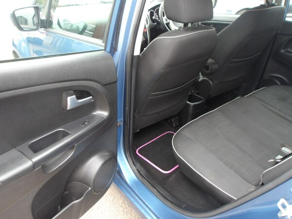 Used Kia Venga 2013 for sale - 76295760: Photo 19