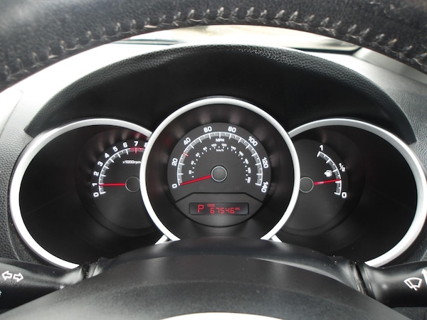 Used Kia Venga 2013 for sale - 76295760: Photo 28