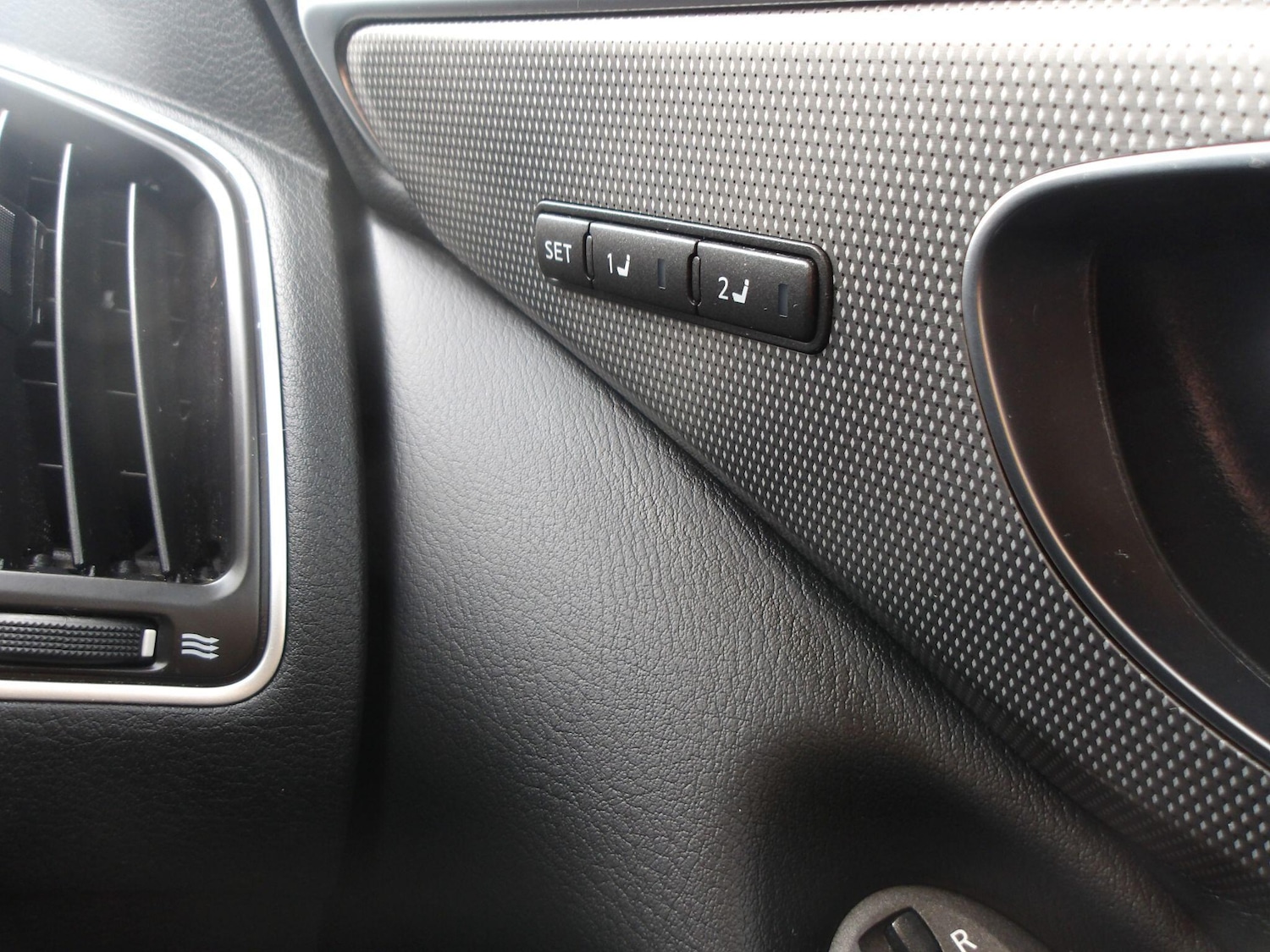 Used Infiniti Q50 2017 for sale - 77040935: Photo 37