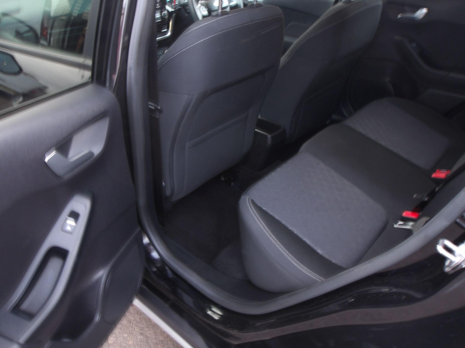 Used Ford Fiesta for sale - 76997259: Photo 18