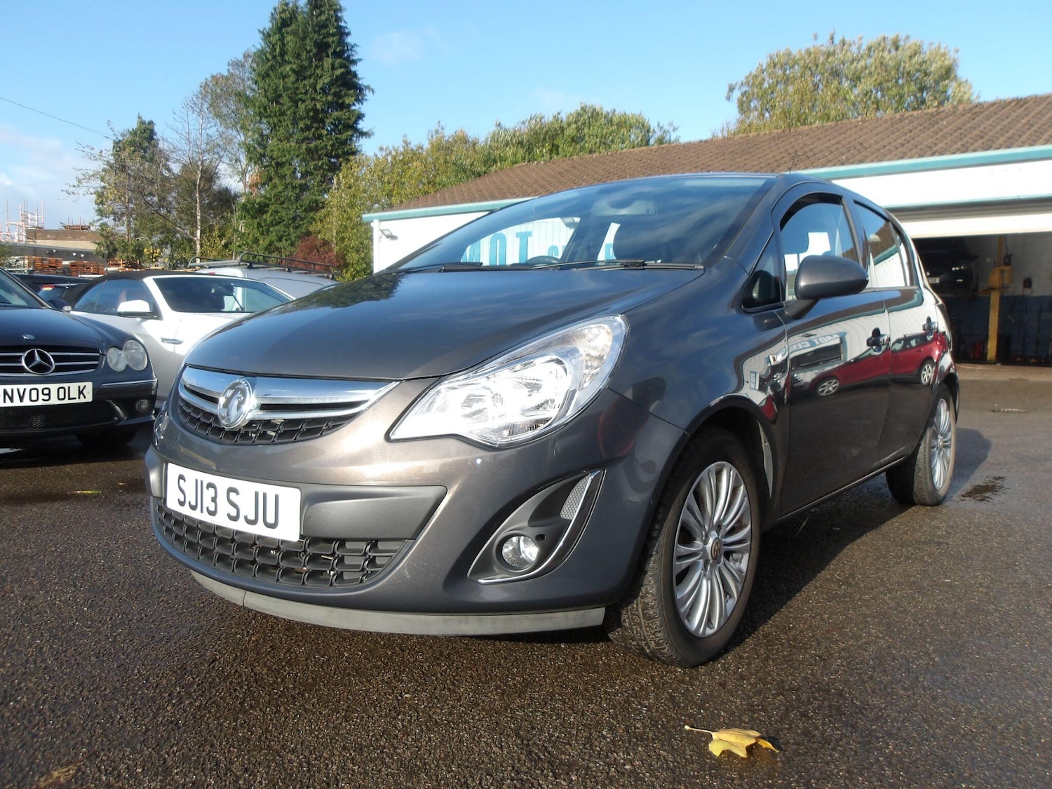 Used Vauxhall Corsa for sale - 76612850: Photo 2