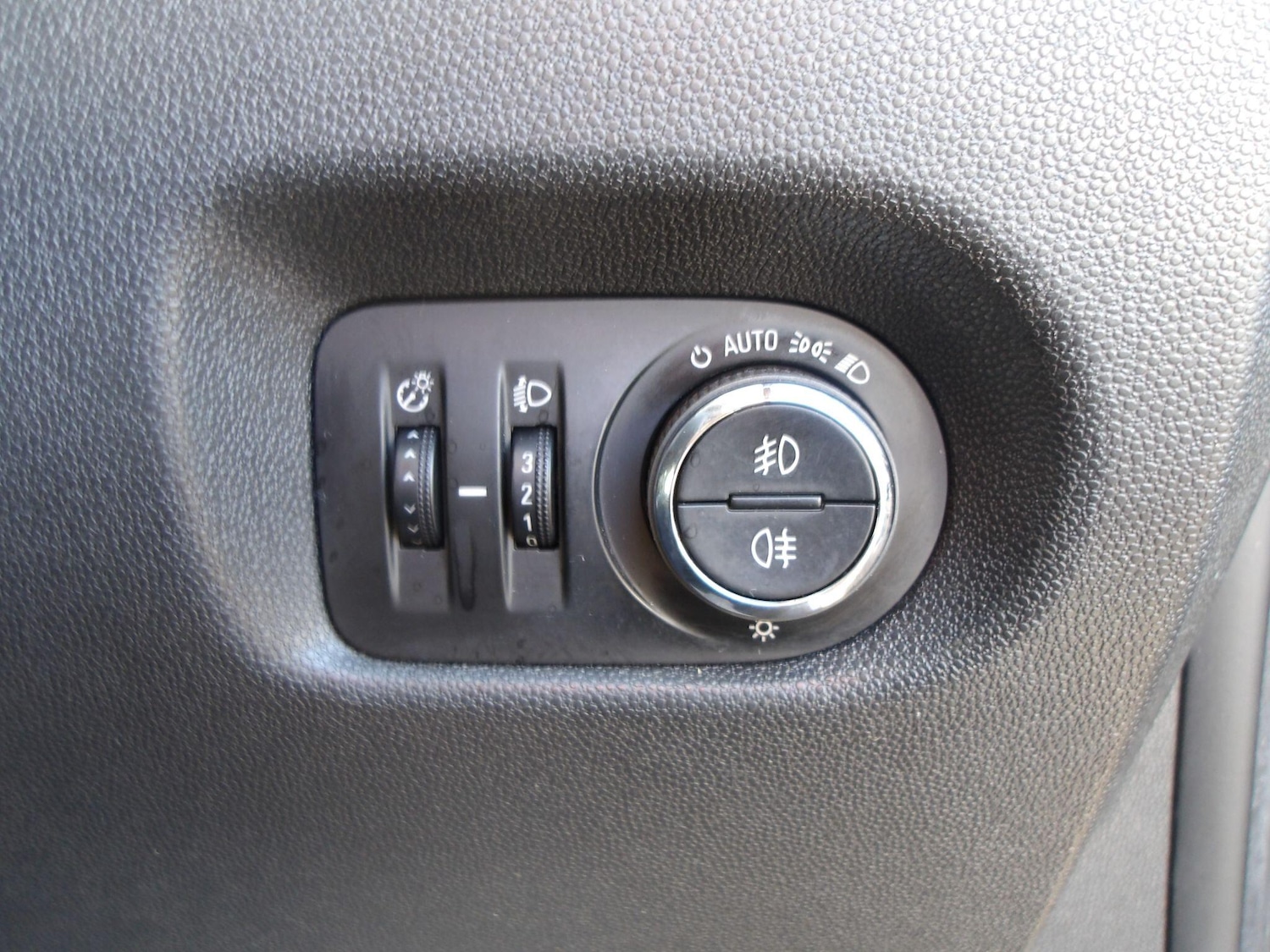 Used Vauxhall Corsa for sale - 76612850: Photo 29