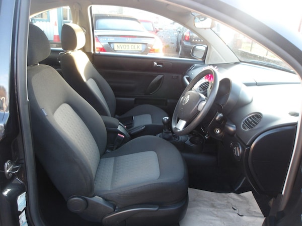 Used Volkswagen Beetle 2011 for sale - 76238655: Photo 22